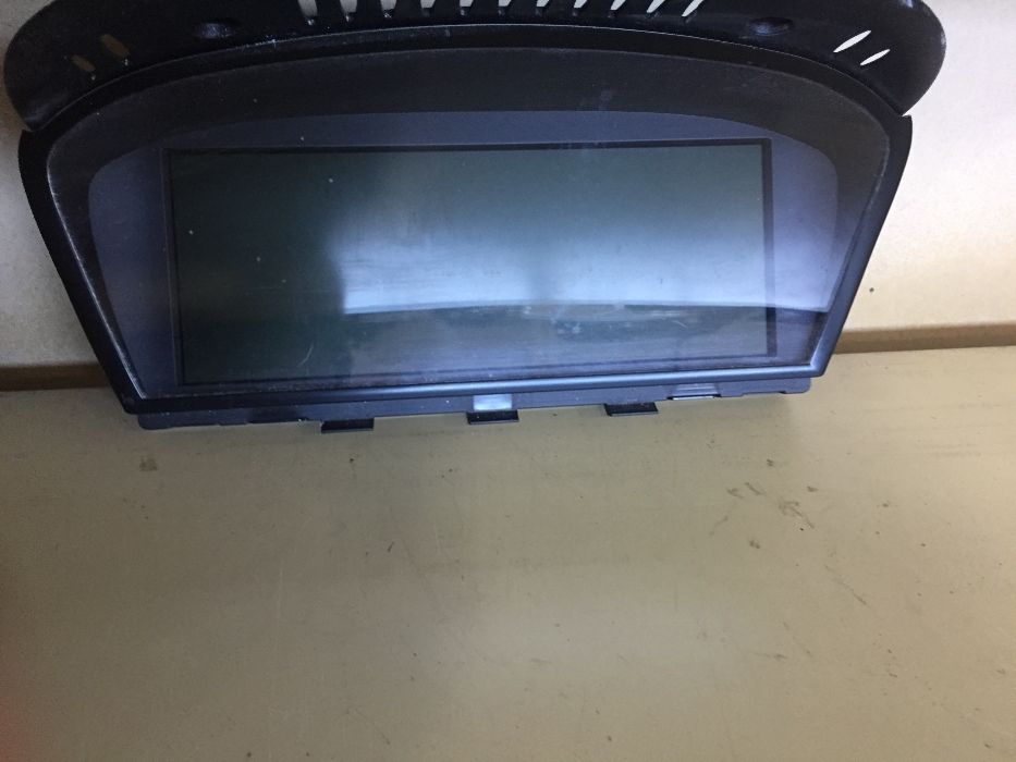 Bmw e90 монитор навигация