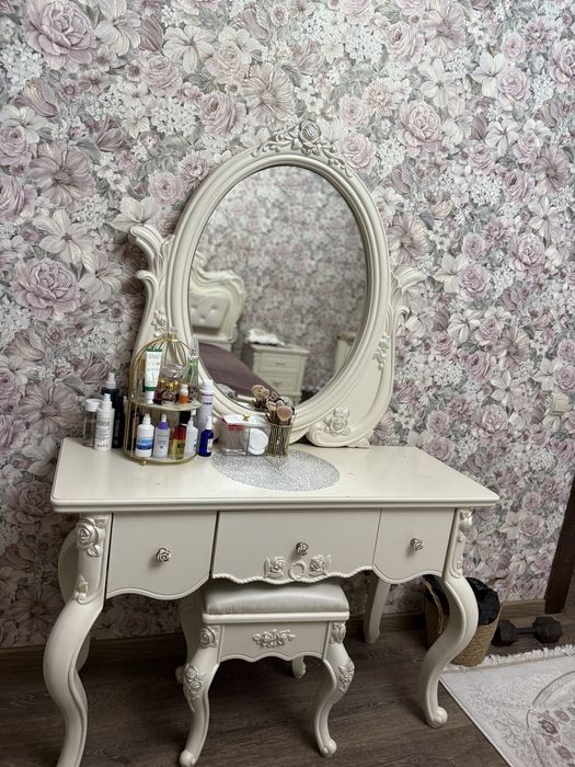 Продам спальный гарнитур , БЕЗ МАТРАСА