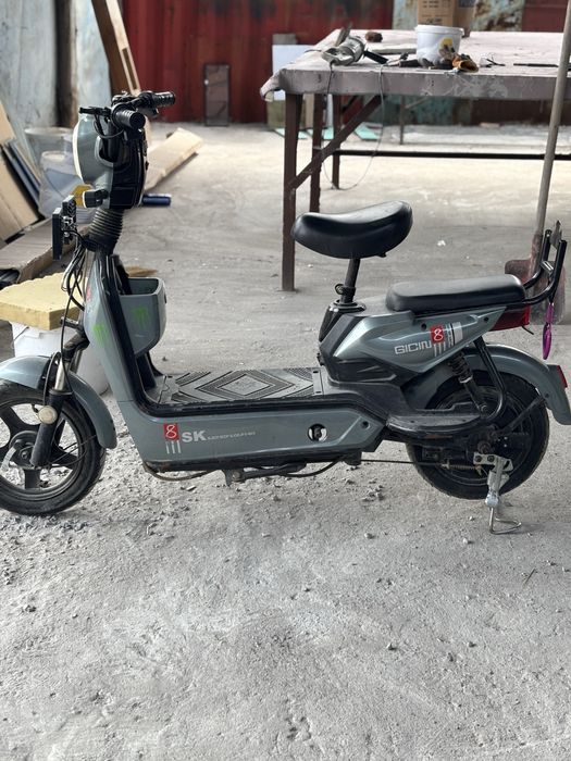 Электроскутер Sk8