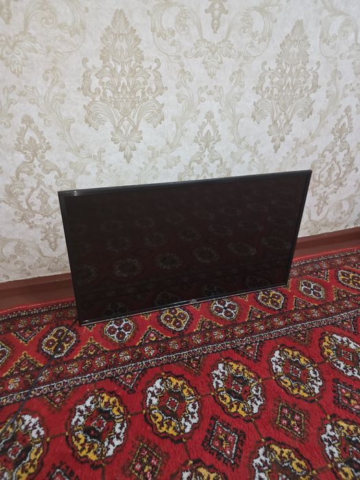 Телевизор смарт Артел32 в отличном состоянии мало использовали