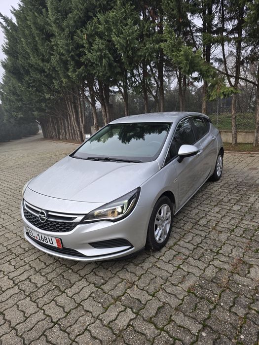 Vând Opel Astra K, an 2019, motor 1.6 Diesel