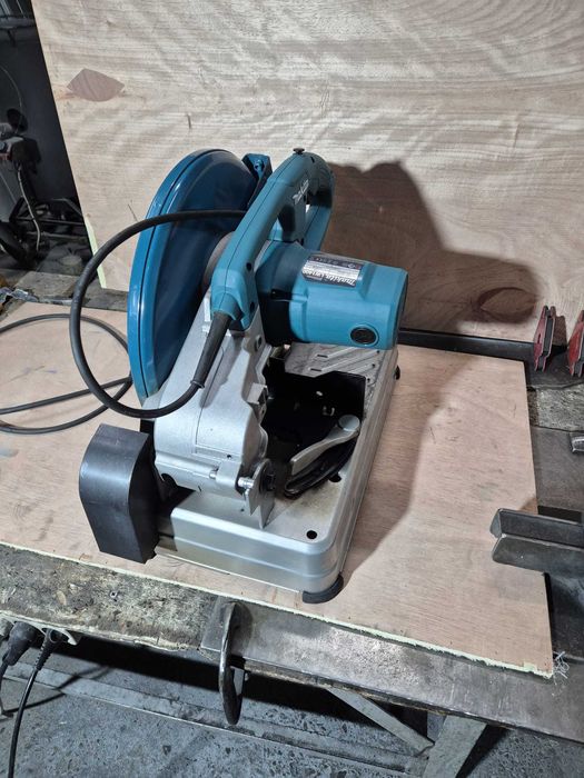 Debitator Metal Makita LW 1400 , 2200 w