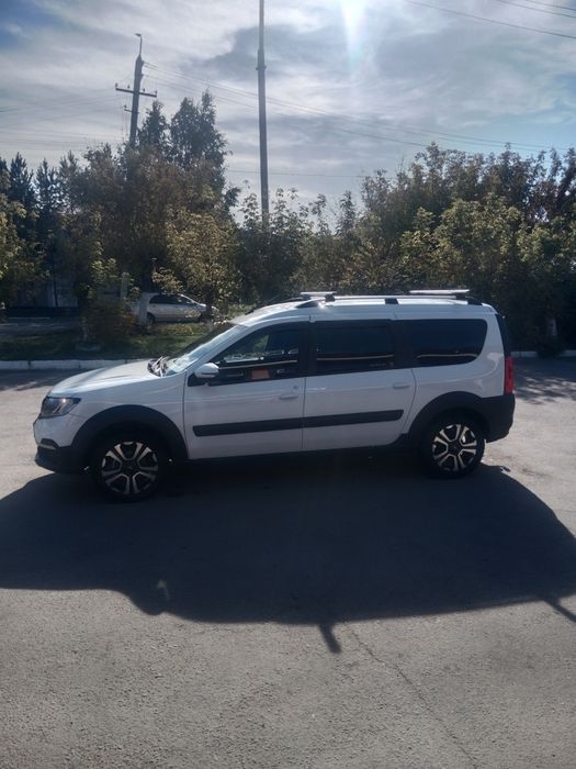 Продам автомобиль Lada Largus Cross