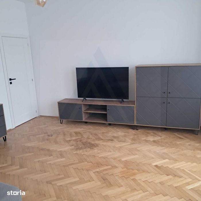 Apartament 2 camere decomandat 71 mp utili etaj 1 in zona Centrala — fotografia 3