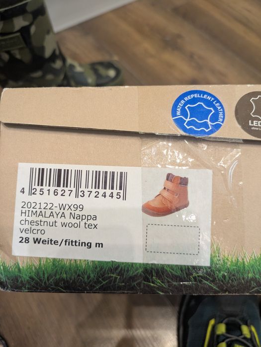 Детски боси боти filii и гумени ботуши bisgaard, подарък планинарски