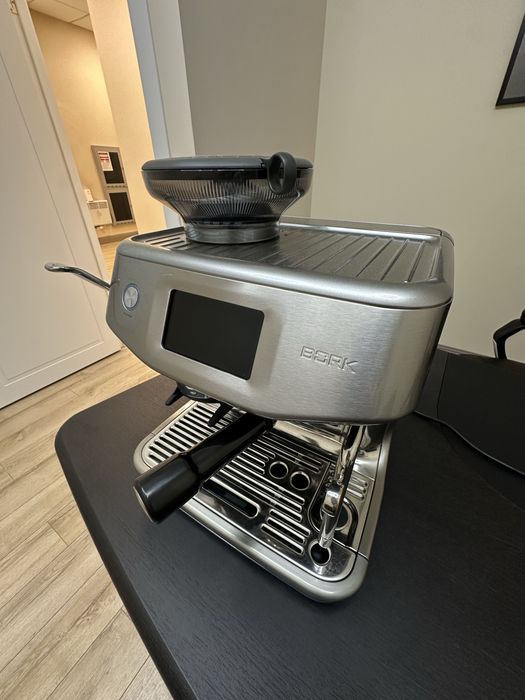 СРОЧНО продам кофемашину BORK