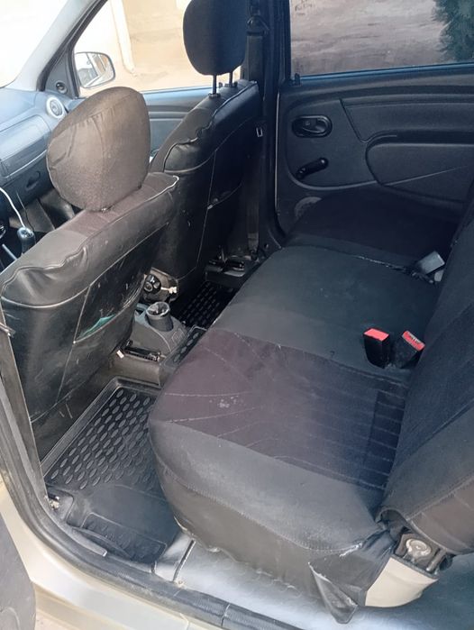 Нормальное состояние, но едет. Без проблем. Метан. 2018 йил 7 мест