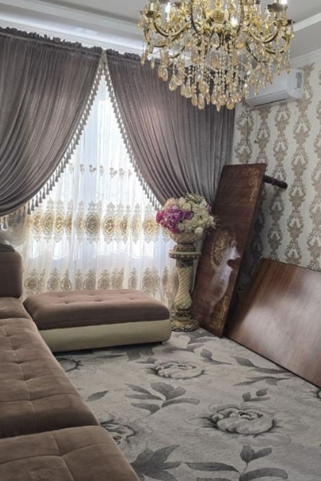 Куктеракдан утганда Қайнамада 2 этаж 1.7 сотиг 6 хона ховли сотилади