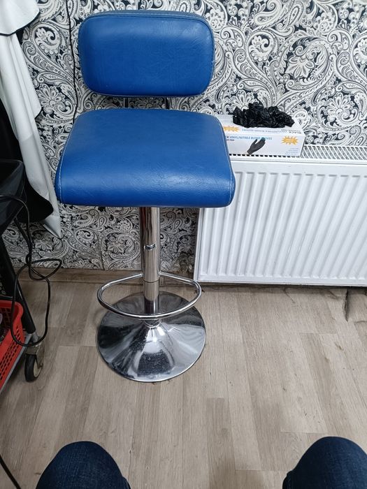 Продам кресло барное