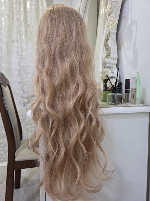 Продам парик женский