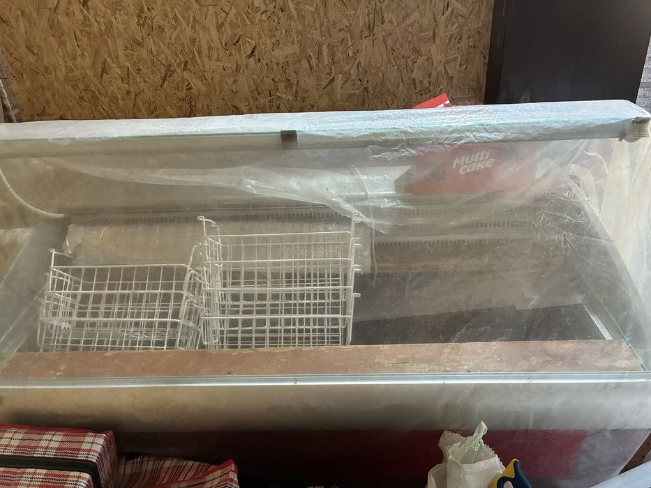 Холодильная витрина