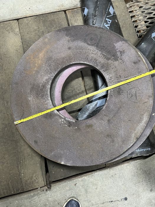 Продам наждачный круг.