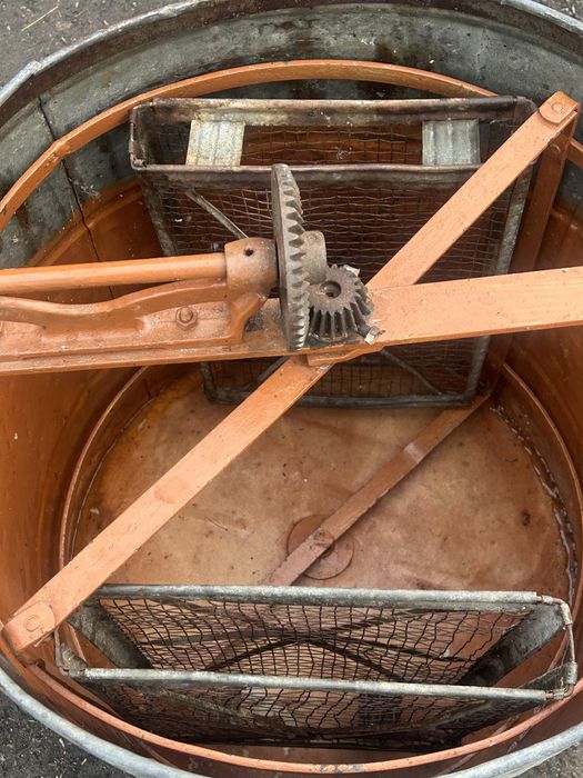 Продам медогонку