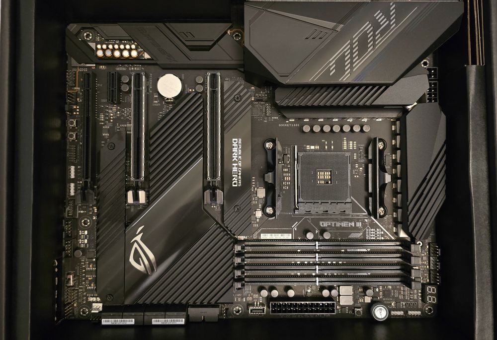 Placa de baza Asus ROG x570 Crosshair VIII Dark Hero