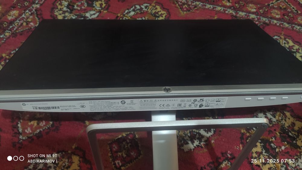 Hp monitor 24 dyumlik