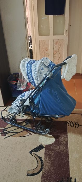 Продам санки детские