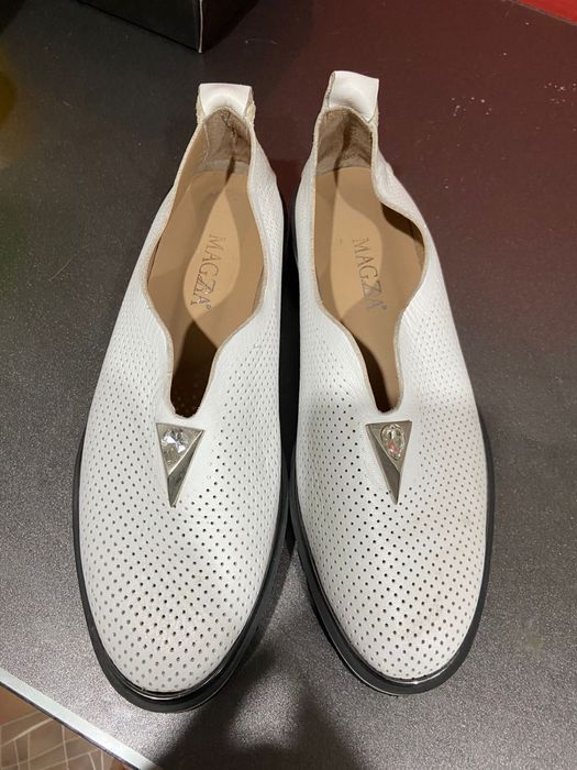 Продам женскую обувь