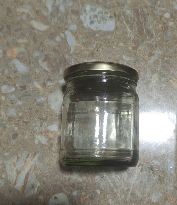 Продаю банки из за не надобности