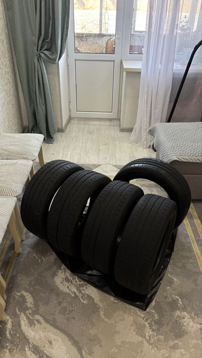 Продам комплект 4 летних шин Continental