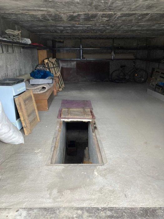 Продам гараж на две машины