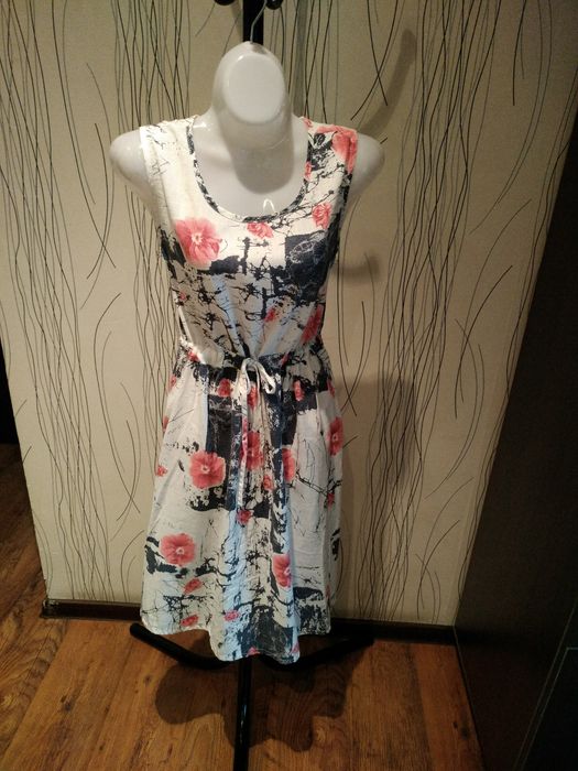 Стильные платья .Размер 46,48,50.