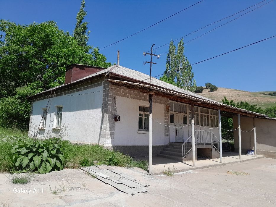 Галавасой паселкаси Тогизкол кучаси 8 чи уй котта ховли уй 24 сотик