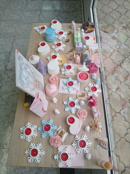 Гипсокерамични свещници  2 вида снежинка, сърце,кашпа