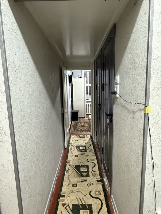 срочно продаётся уютная квартира в хорошем районе.