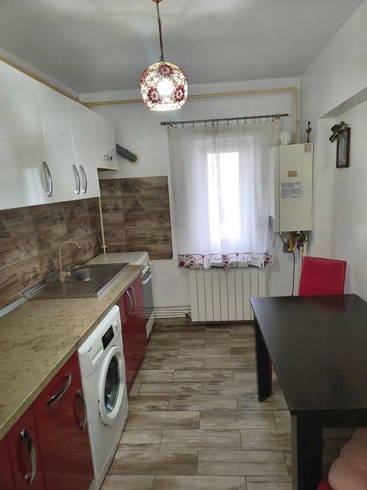 Inchiriez apartament 2 camere, mobilat, utilat,  AC, zona Sud, 4/4.