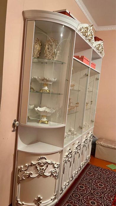 Сәнді витрина-стенка сатылады