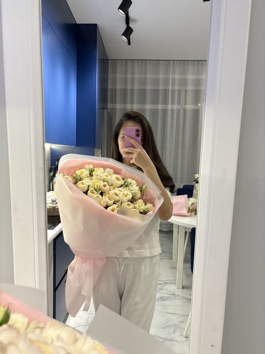 Продам букет из кустовых роз