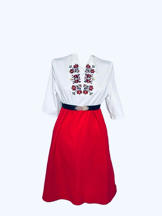 Рокля с народни мотиви с бродерия/рокля с шевица