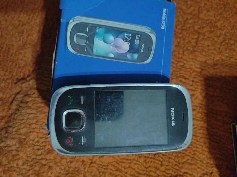 Продам мобильные телефоны