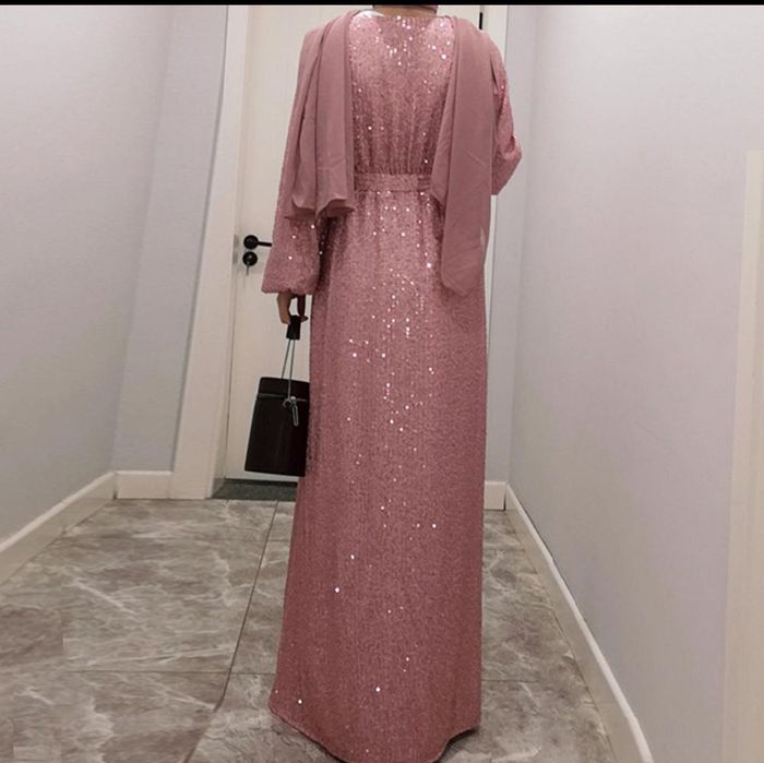 Срочно продам платье