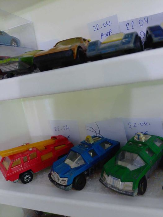 Стари метални Matchbox колекционерски колички