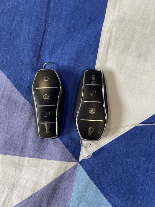 Пульт сотилади BYD CHAMPION