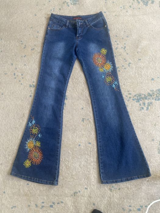 Продается джинсы темно синние