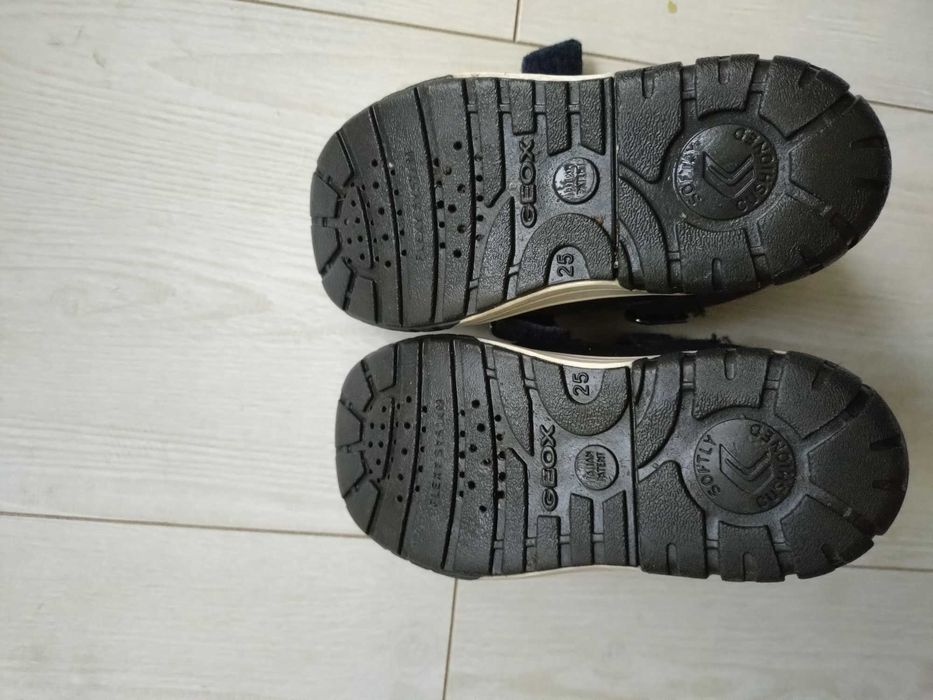 [Bocanci impermeabili imblaniti] Geox, Albastru inchis, numarul 25