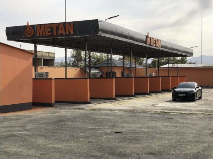 Метан заправка на продажу.Чирчик город.40 соток