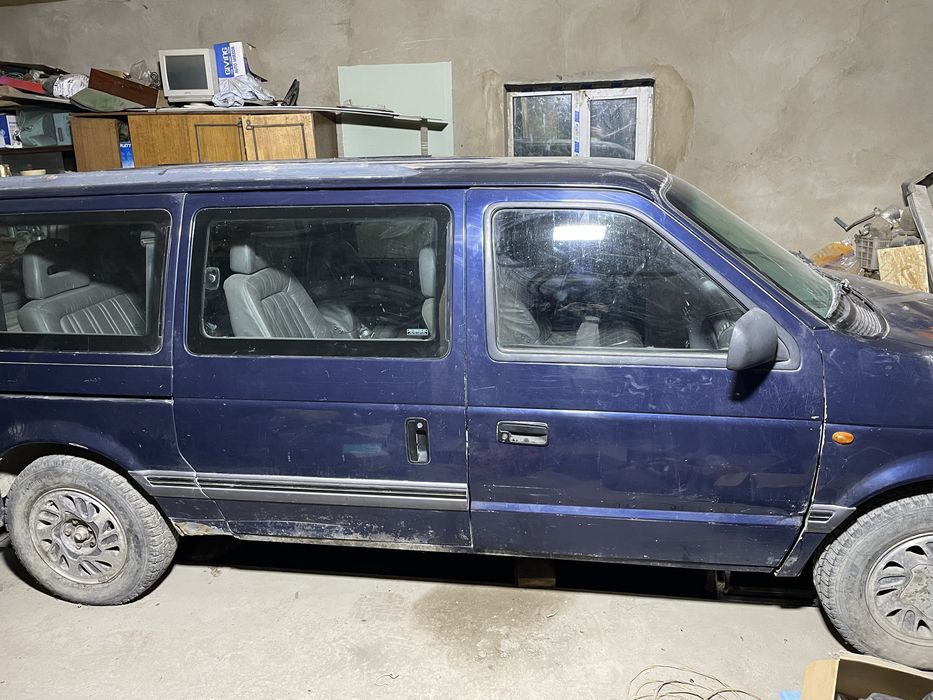 Chrysler grand voyager (long)