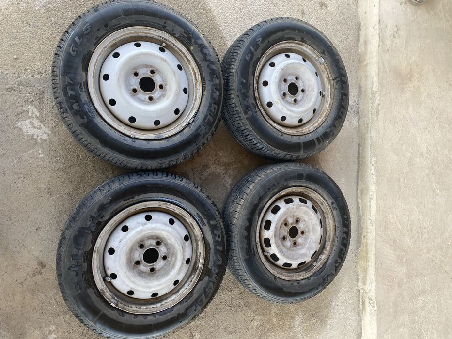 Летние шины от Triangle с дисками 185/70 R14