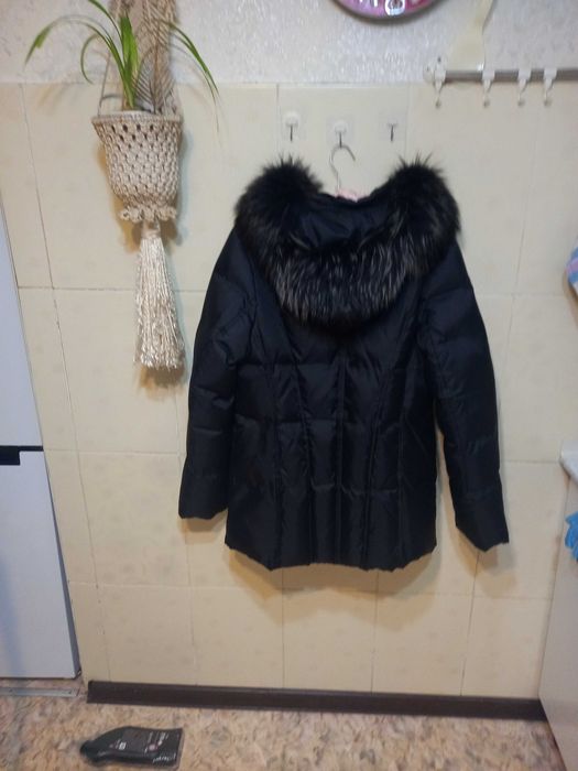 Продам новую женскую куртку