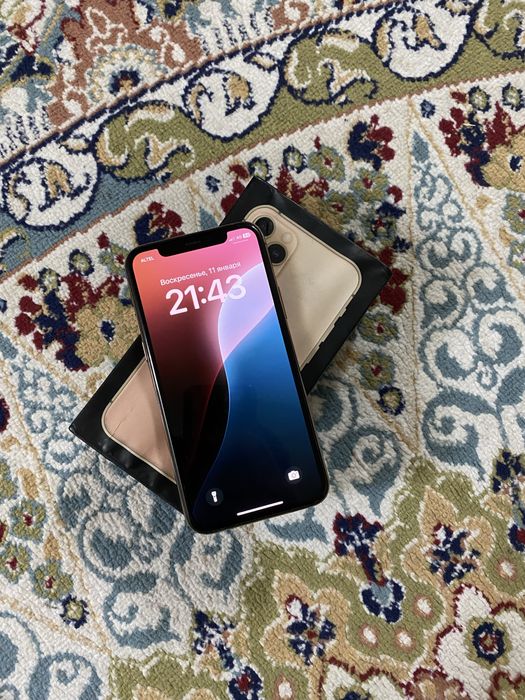 Продам айфон 11 про идеял