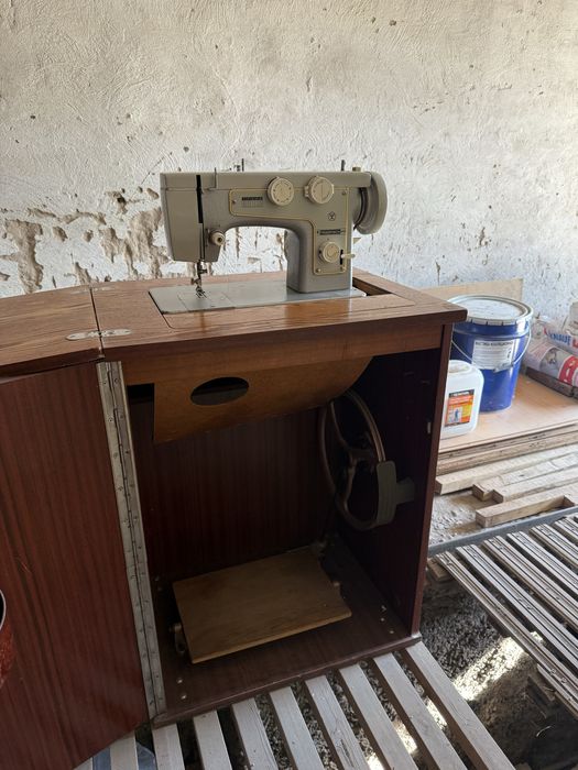 Продам швейный машинки
