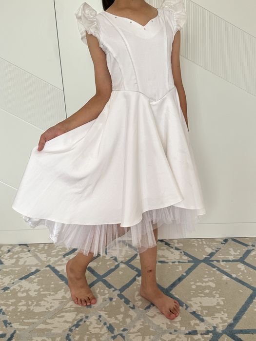 Көйлектер сатылалы.