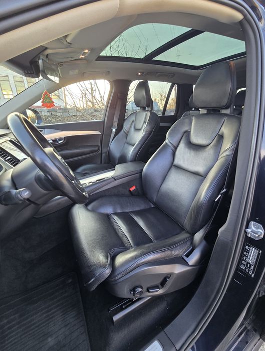 Volvo Xc90 AWD * D5 * Momentum * 7 Locuri