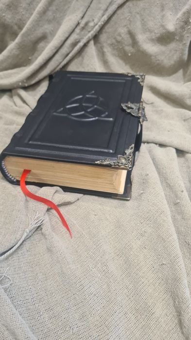 Книга "Властелин Колец"