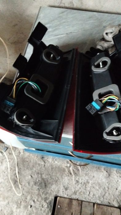 Фонари задние Ларгус.