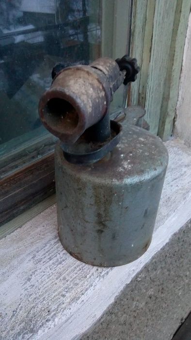 Бензинова лампа