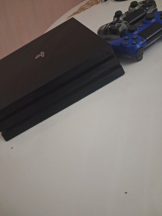 Плейстейшен 4 про 1 т
